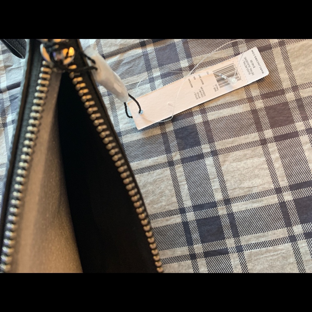 NWT MARC JACOBS Empire City Wristlet (Dark Navy) - Picture 7 of 11
